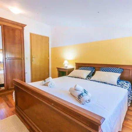 Noina Arka, A Charming With A Pool Surrounded By Nature Vakantiehuis