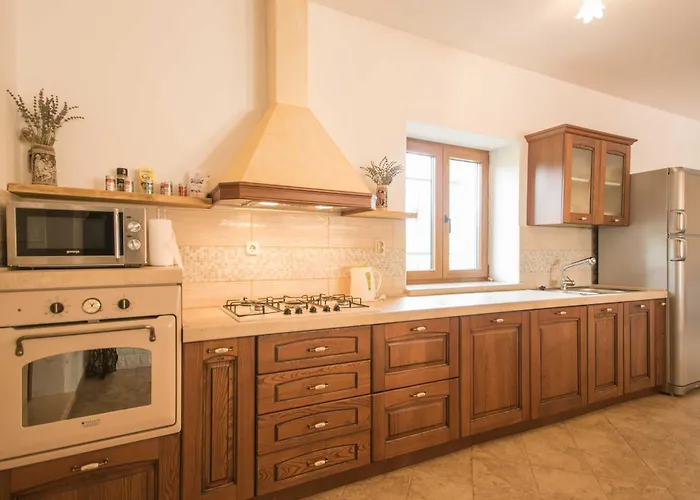 Noina Arka, A Charming With A Pool Surrounded By Nature Dom wakacyjny Divšići