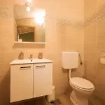 Noina Arka, A Charming With A Pool Surrounded By Nature Divsici