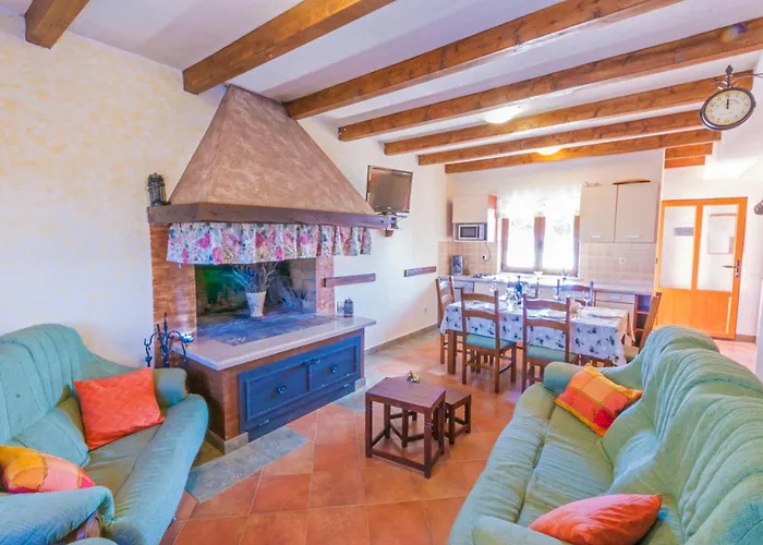 Nyaraló Noina Arka, A Charming With A Pool Surrounded By Nature